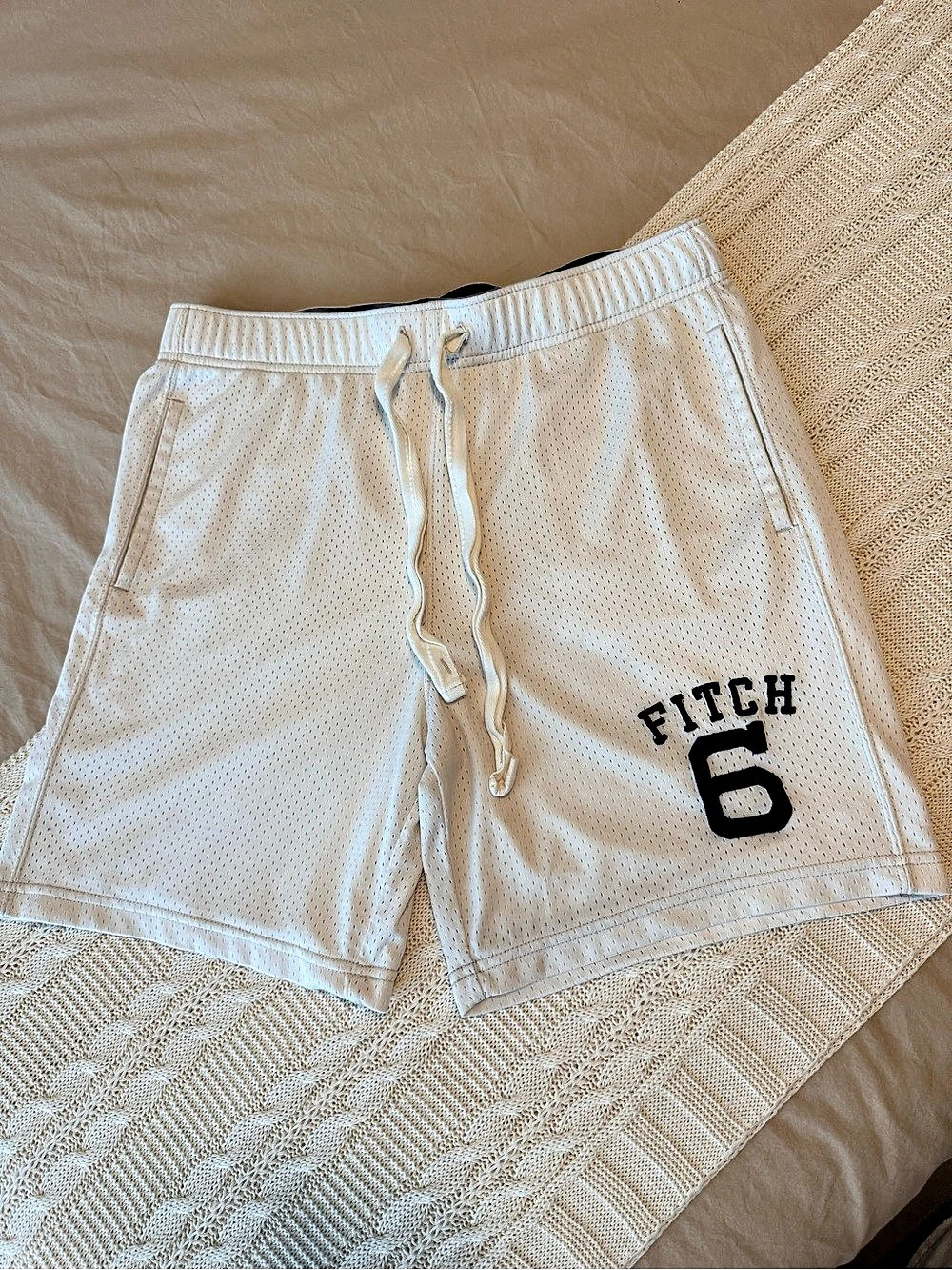 Abercrombie & Fitch Men's Retro Mesh Short Athletic Shorts White Medium